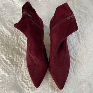 Bella Vita - Plum Suede Booties - Sz 6.5